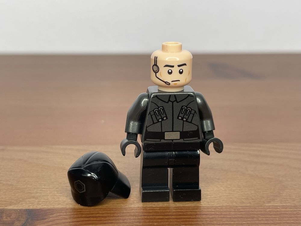 Lego Star Wars imperial figurka sw0870 first order officer