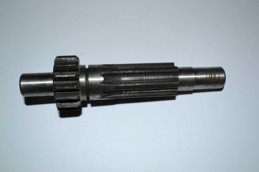 Wałek pośredni WSK 175 15