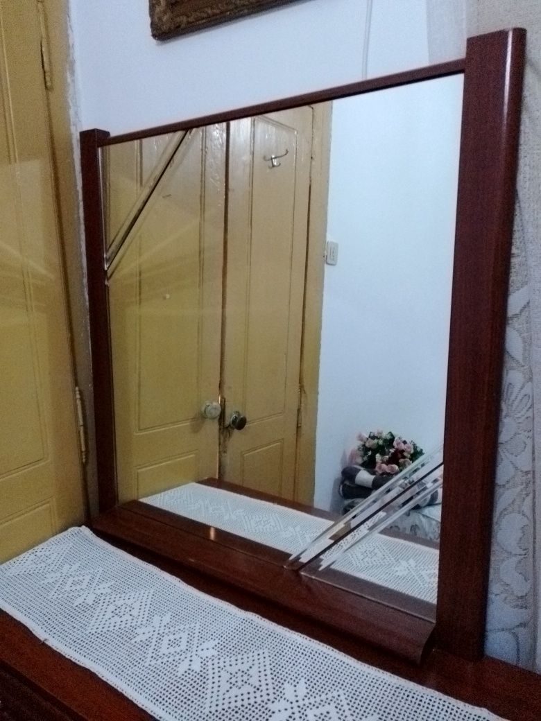 Espelho de quarto grande