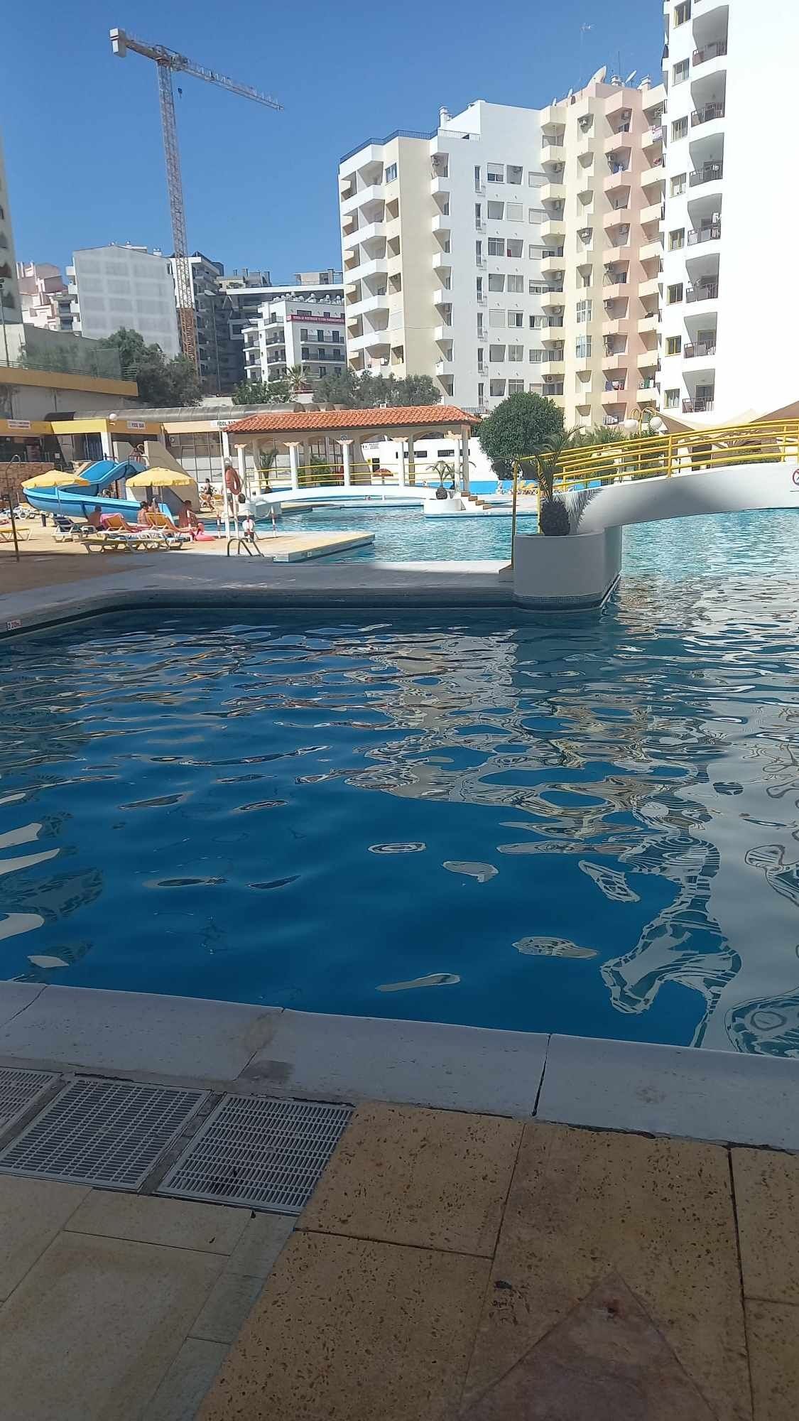 Apt t1 renovado praia rocha venda