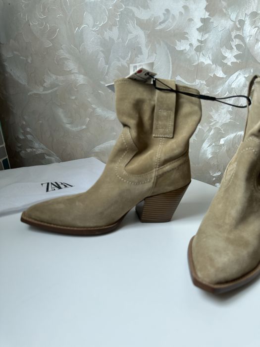 Казаки чоботи ZARA