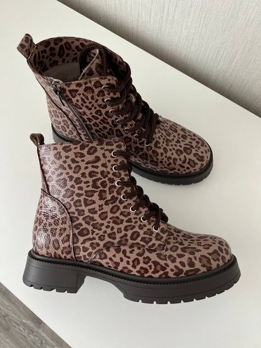 Ботинки Лео жіночі, нові