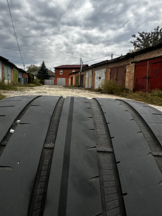 Good year 305/30 R21