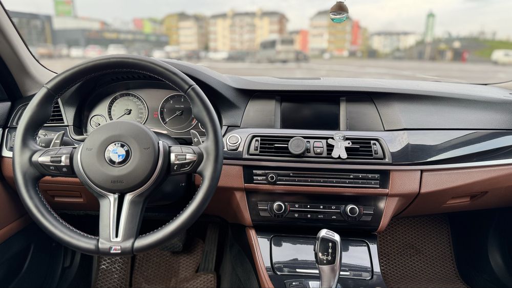 BMW 520d F11 Чудовий Стан! Коричнева кожа, М-кермо, торг!