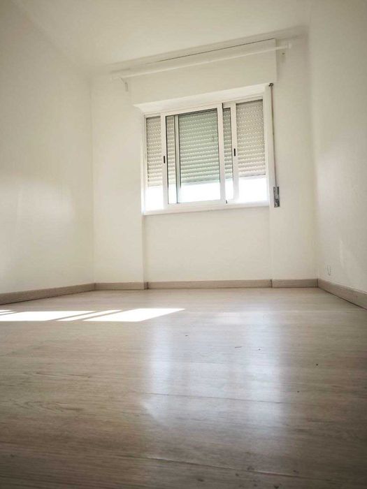 ApartamentoT3 rua Camilo Castelo Branco 3 Santo Antonio dos Cavaleiros