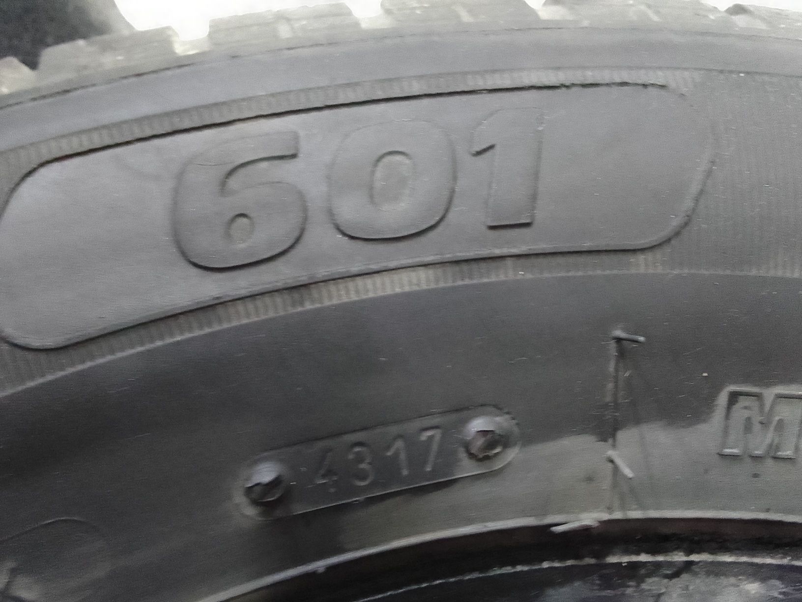 2 Opony zimowe 185/70r14 SEBRING