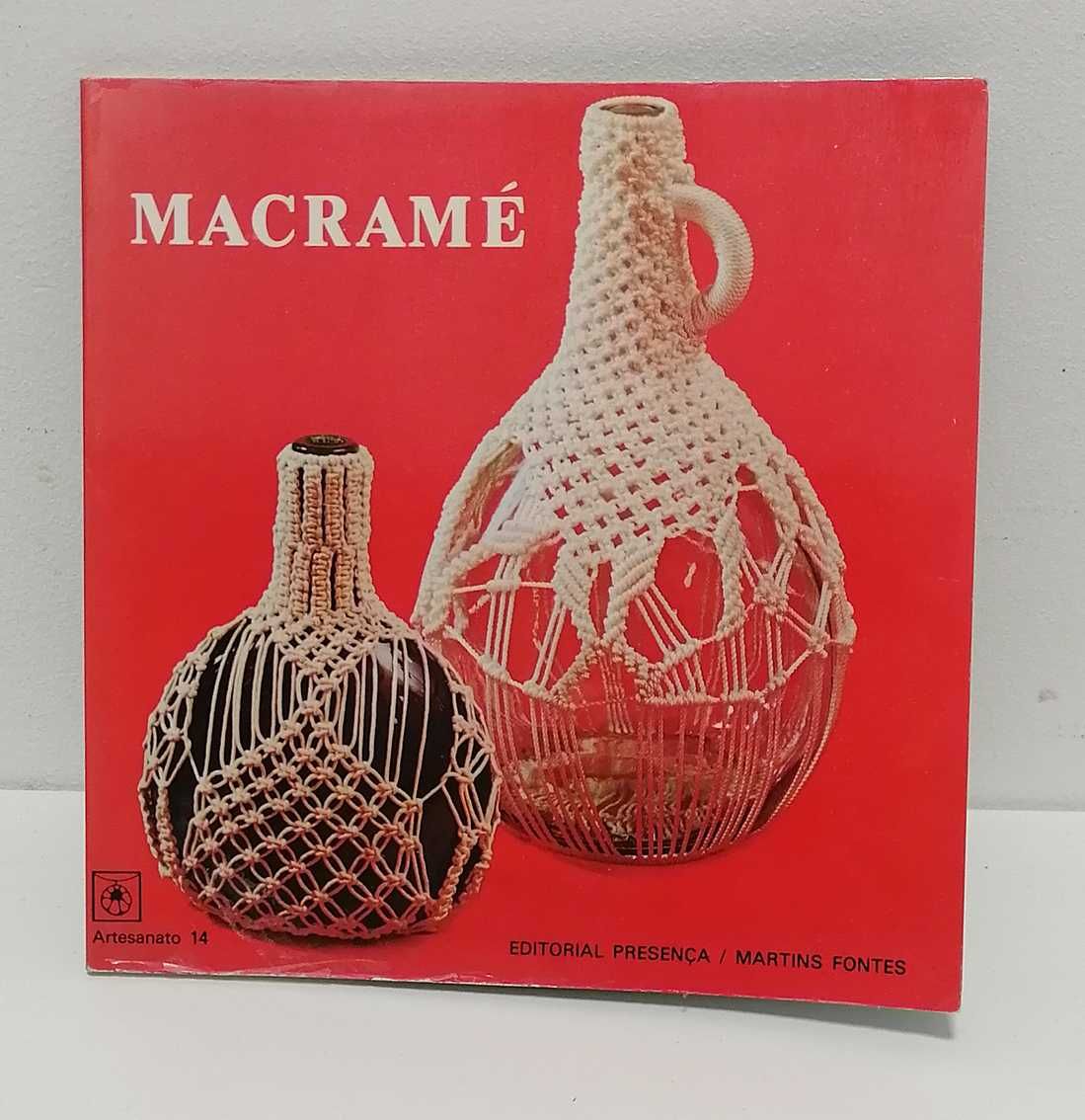 2 Mini brochuras sobre Macramé e Entrançados