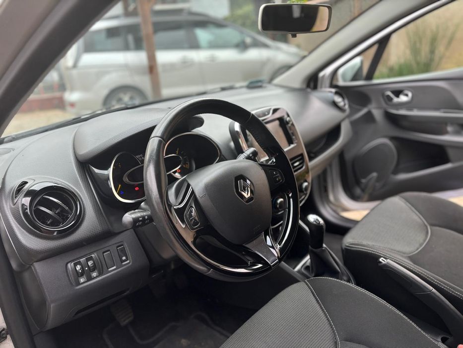 Sprzedam Renault Clio 2013