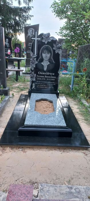 Обробка каменю, фрезеровка, гравіровка, встановлення, проектування