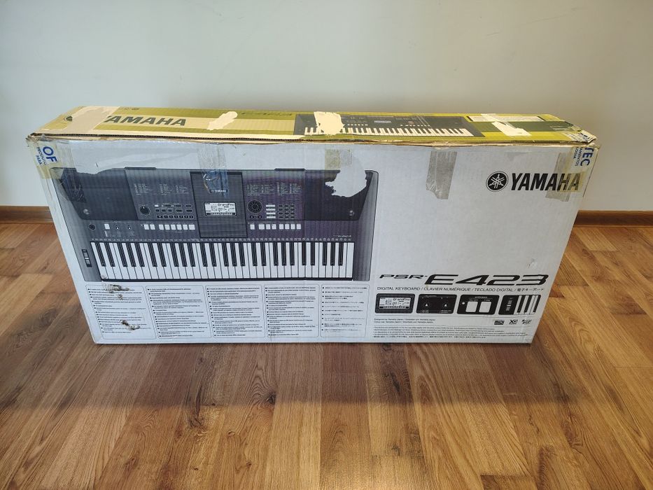 Синтезатор Yamaha PSR E423