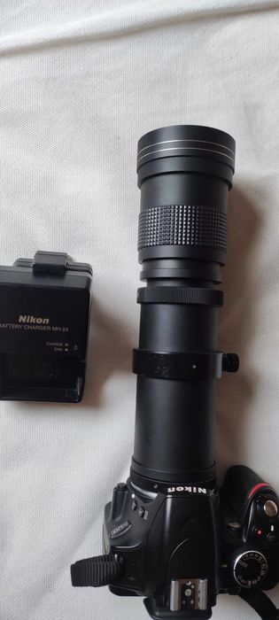 Продам дзеркальний фотоапарат nikon d3200 та ручний зум об'єктив