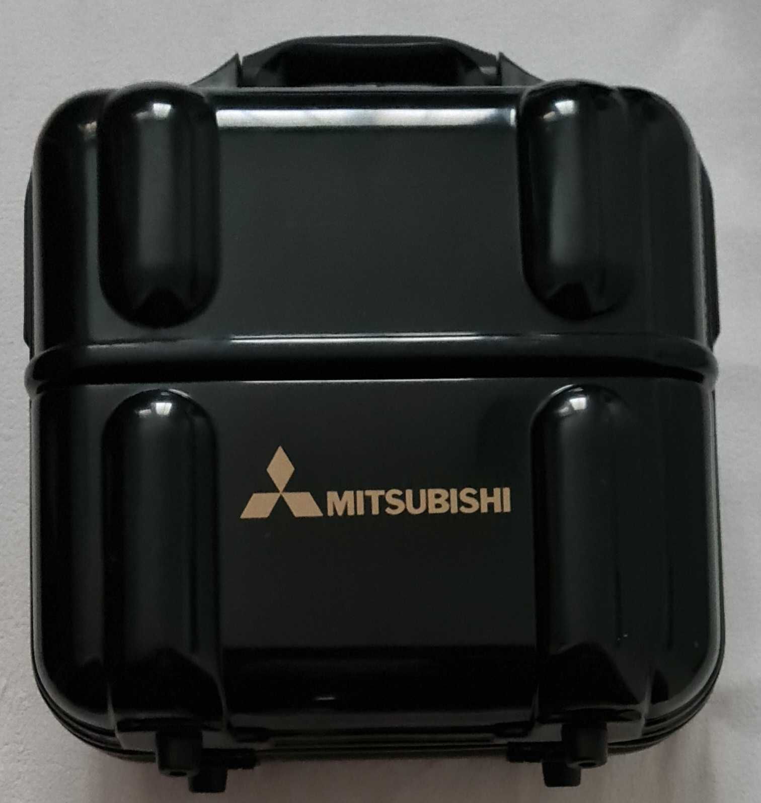 Mala rígida para máquina filmar - Mitsubishi