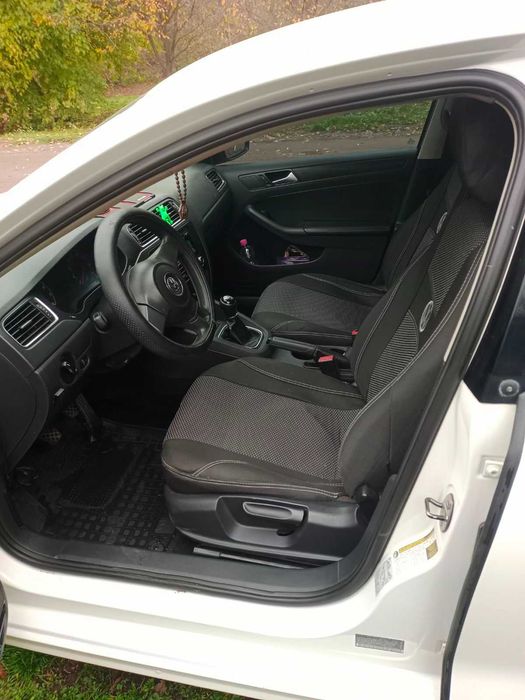 Volkswagen Jetta 2012