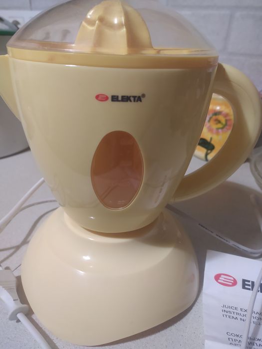 Соковыжималка для цитрусовых Elekta фреш электрическая