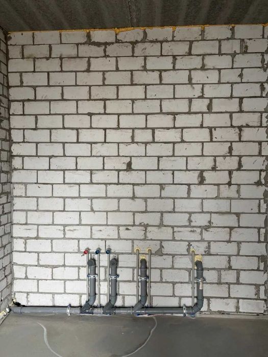 Продаж 1кім квартири у новобудові з чорновим ремонтом - Ріхтера 40