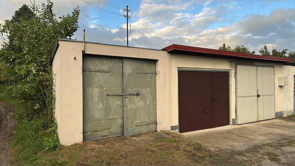 Nieruchomość garaz