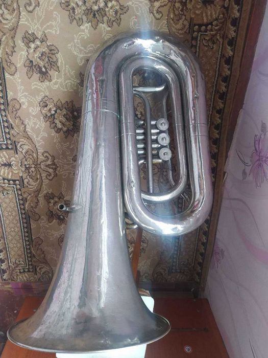 Туба/альт/тенор/барітон/гелікон/Ленiнград