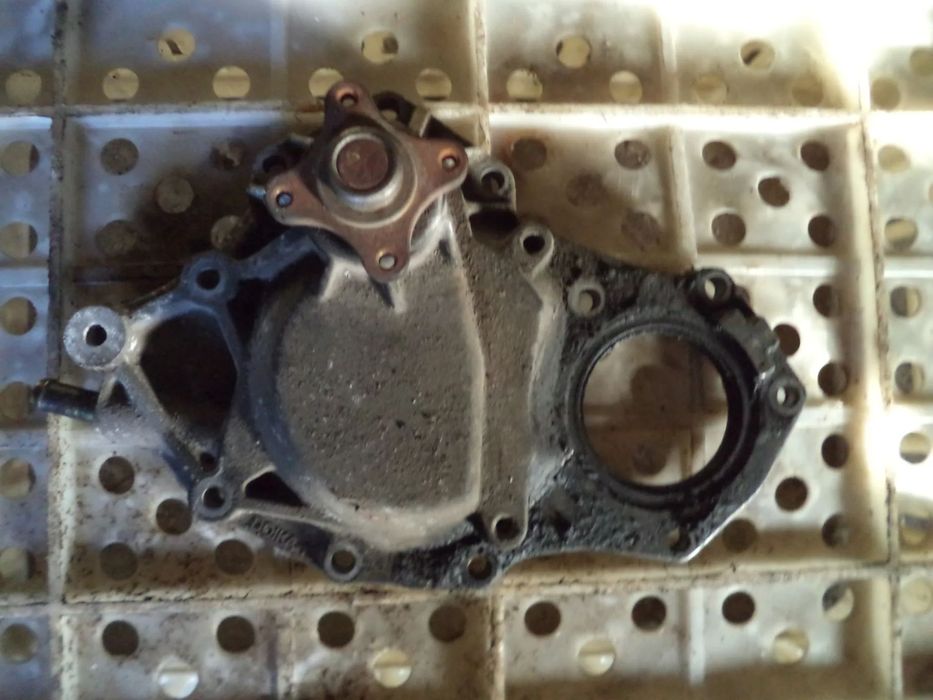 Obudowa pompy oleju Ford Transit 2.5D