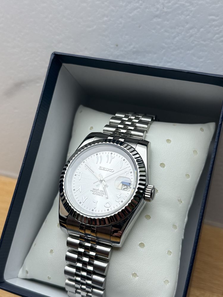 Seiko mod datejust jubille silver arabic