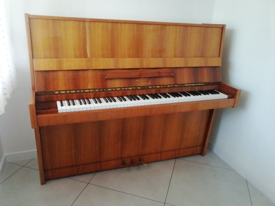 Pianino  Callsia sprzedam