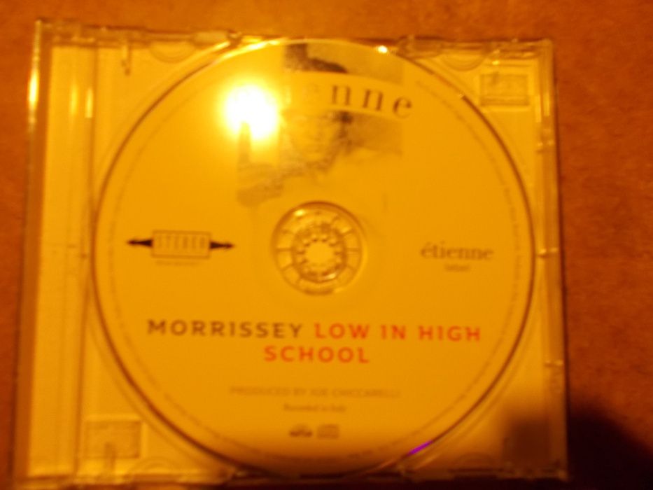 Morrissey cd Low in High School Brasil