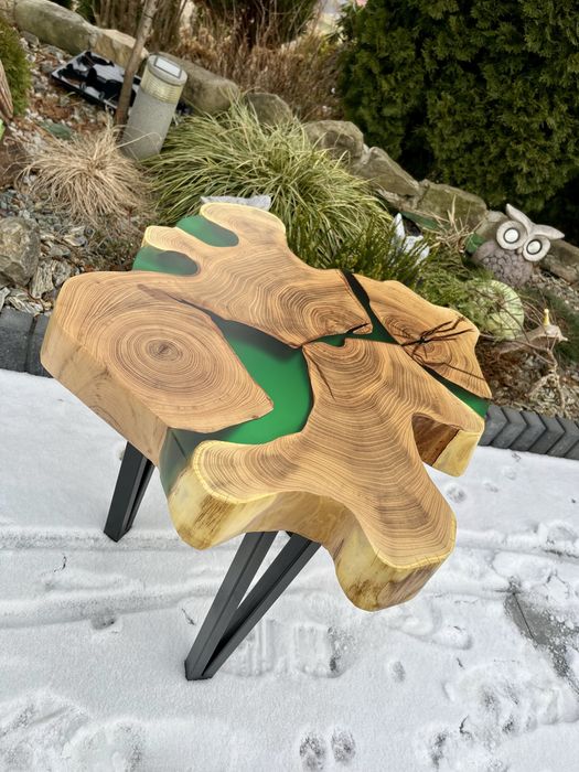 Stoliki kawowe z żywicą