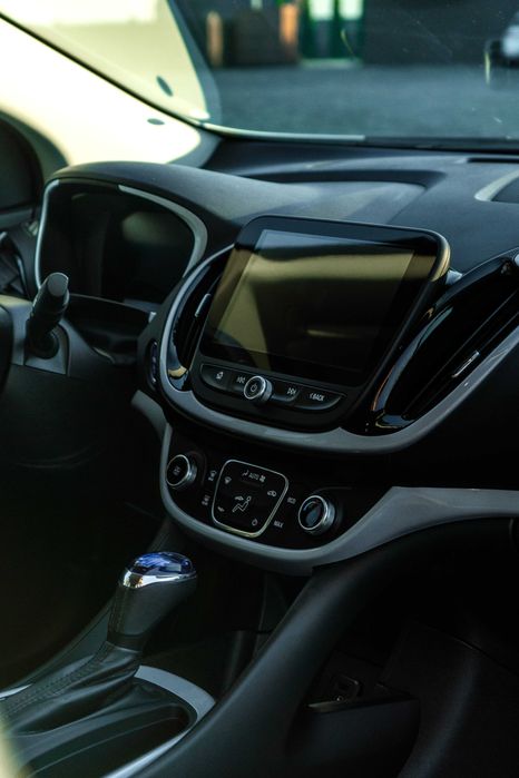АВТО Chevrolet Volt 2016