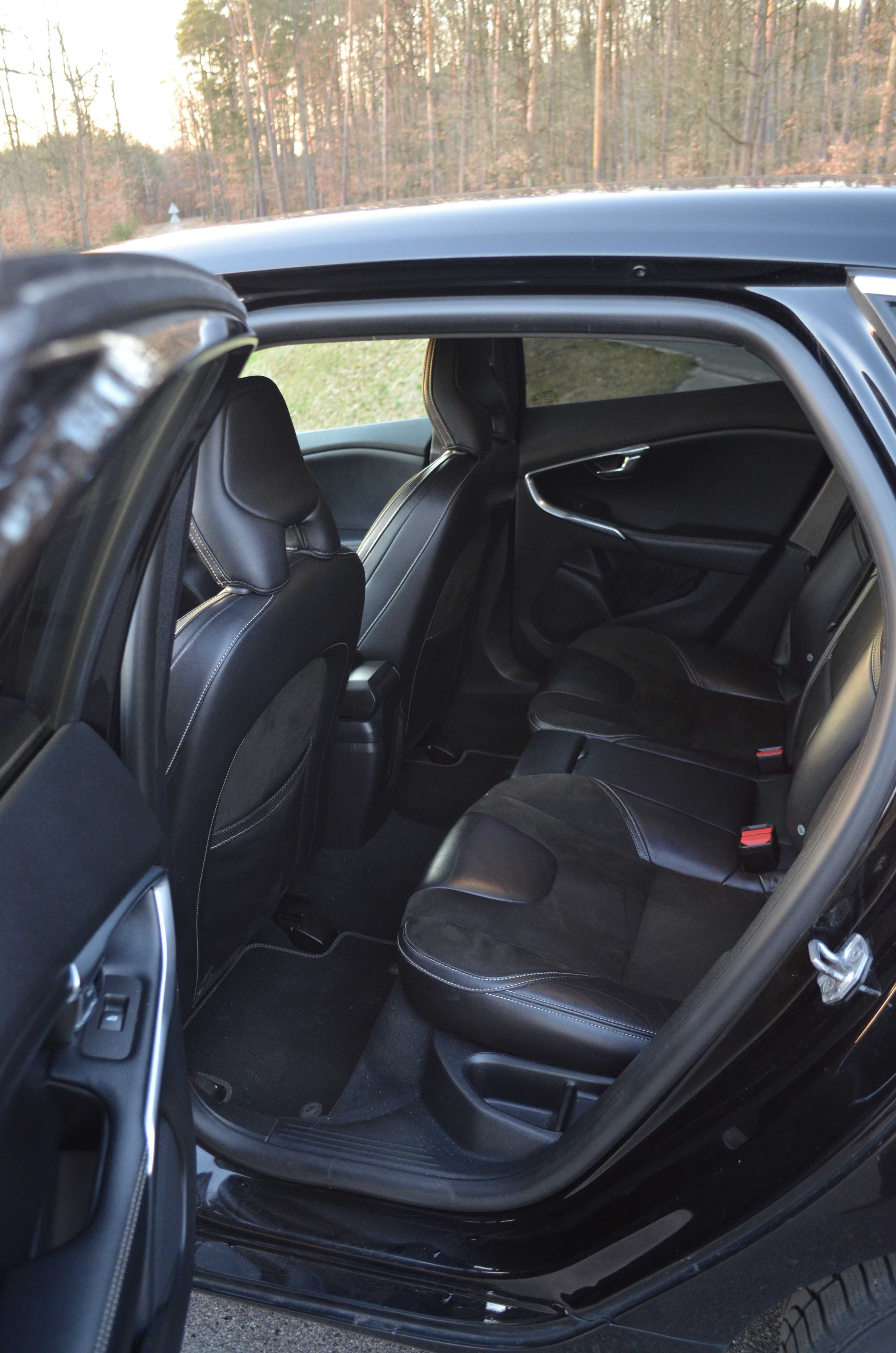 Volvo V40 D2 R-design