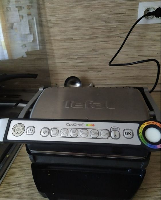 Гриль-барбекю електричний Tefal OptiGrill+
