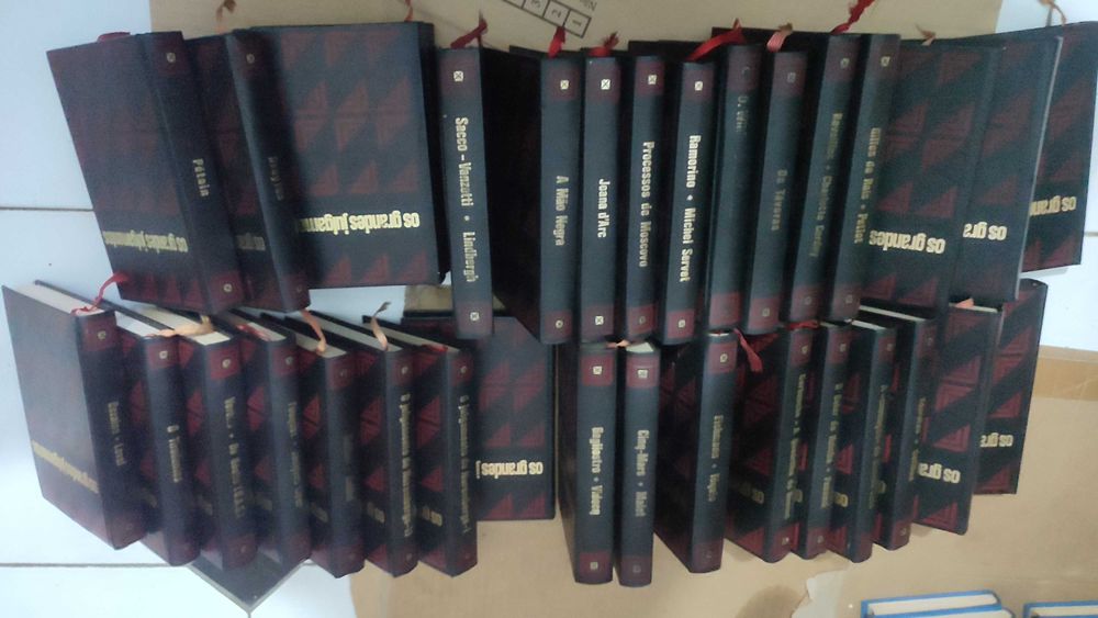 Os Grandes julgamentos - 33 Volumes