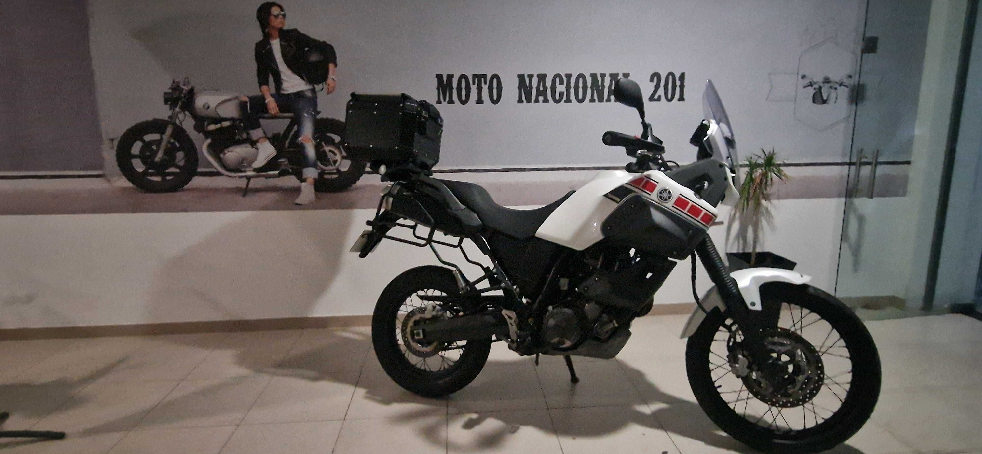 Moto Yamaha Ténéré 660