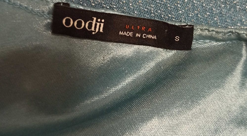 3 плаття розміру с ціна за 3 шт.