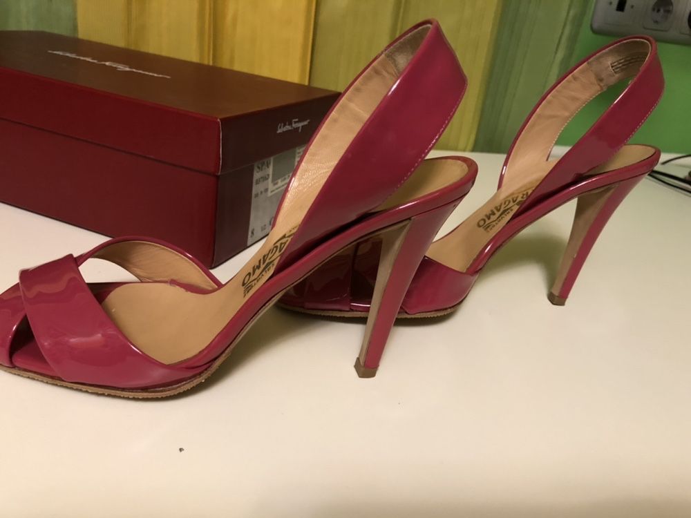 Босоножки Salvatore Ferragamo, оригинал