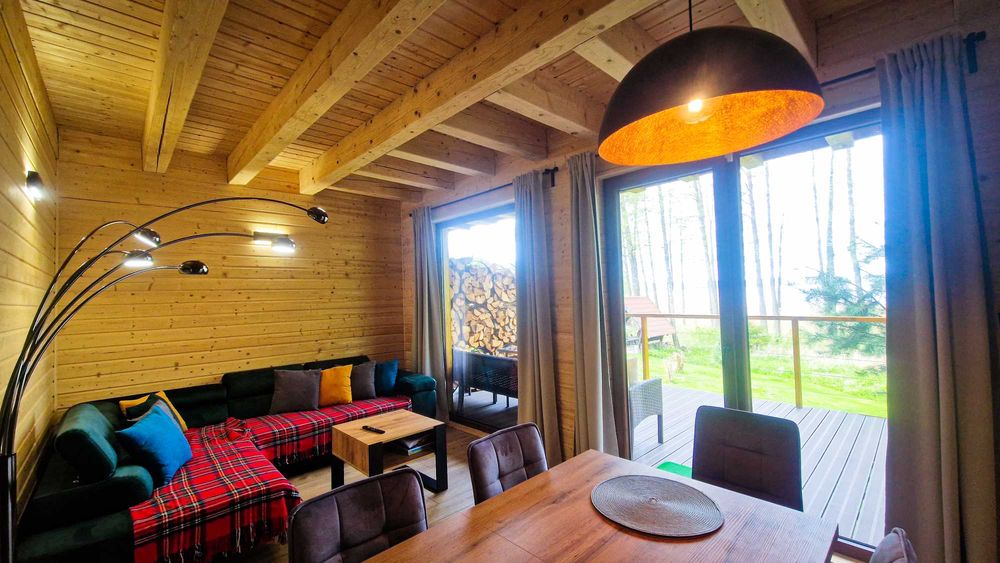 Dom  nad jeziorem z linią brzegową -SEZON 2026