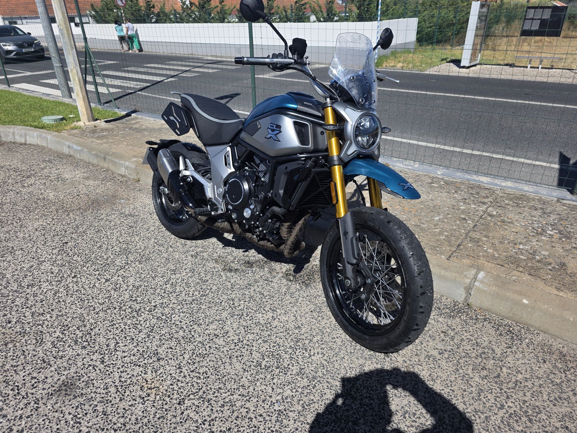 CFMoto CLX 700 ADV ( ano 2024 )