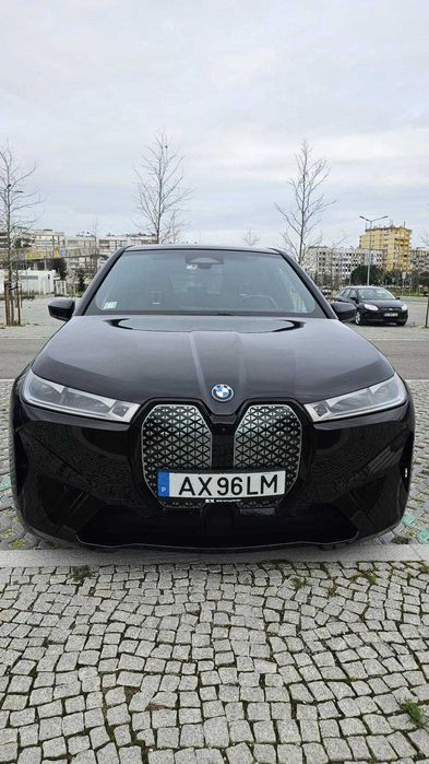 BMW iX xDrive 40