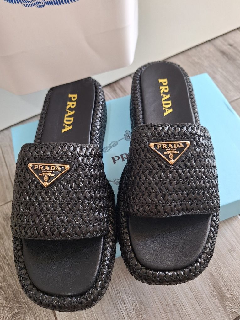 Prada  40 klapki polecam