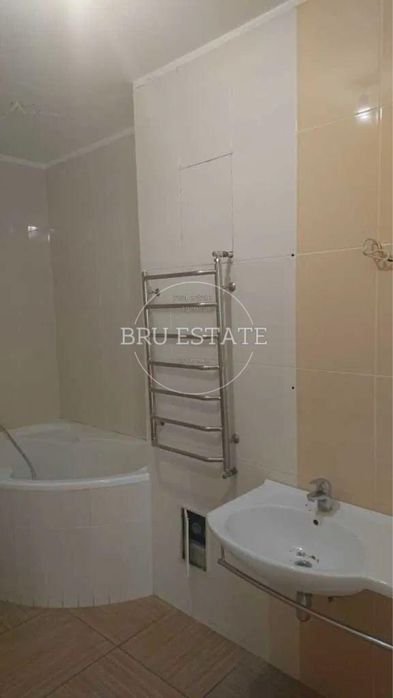 Продам 2к квартиру на Позняках Драгоманова Осокорки Дарницький