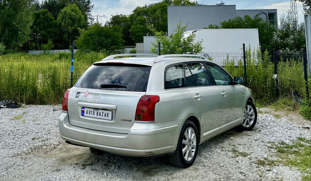 Toyota Avensis 1.8 * LPG * Hak * 2005 * Klima * Alufelgi * Zadbana