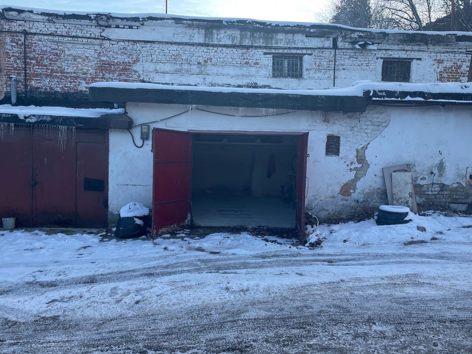 Гараж на 2 авто правильної форми Сокіл Єрошенка