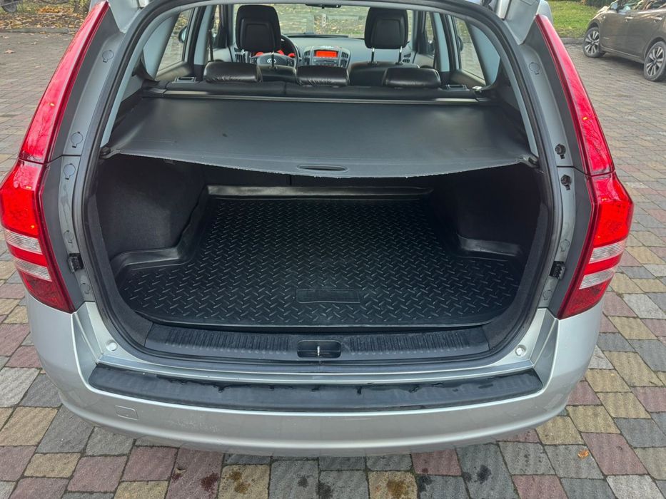 Kia Ceeʼd 2010 рік 2.0 дизель