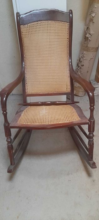 Cadeira de Baloiço em palhinha