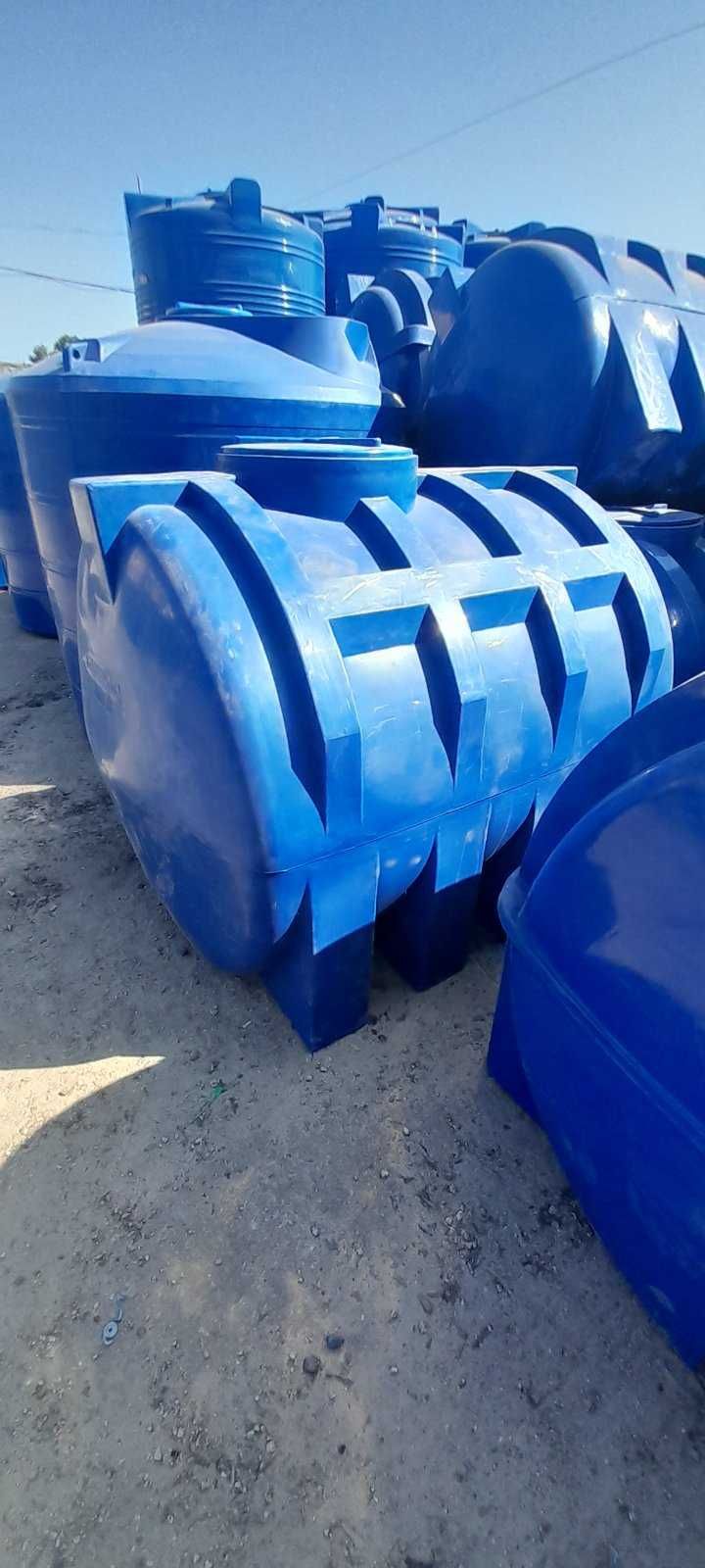 Бочка на 5 кубів, бак для води 5 кубів, ємність пластикова 5000 л