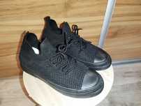 Trampki wsuwane czarne 39