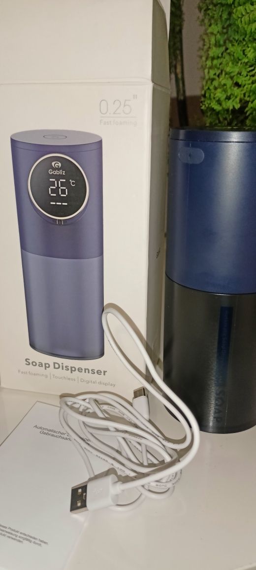 Automatyczny dozownik mydła w piance z czujnikiem temperatury