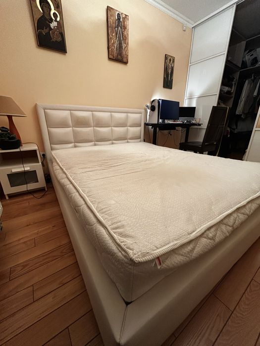 Ліжко двоспальне(160х200) біле з матрацом