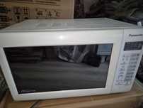 Продам инверторную микроволновку Panasonic