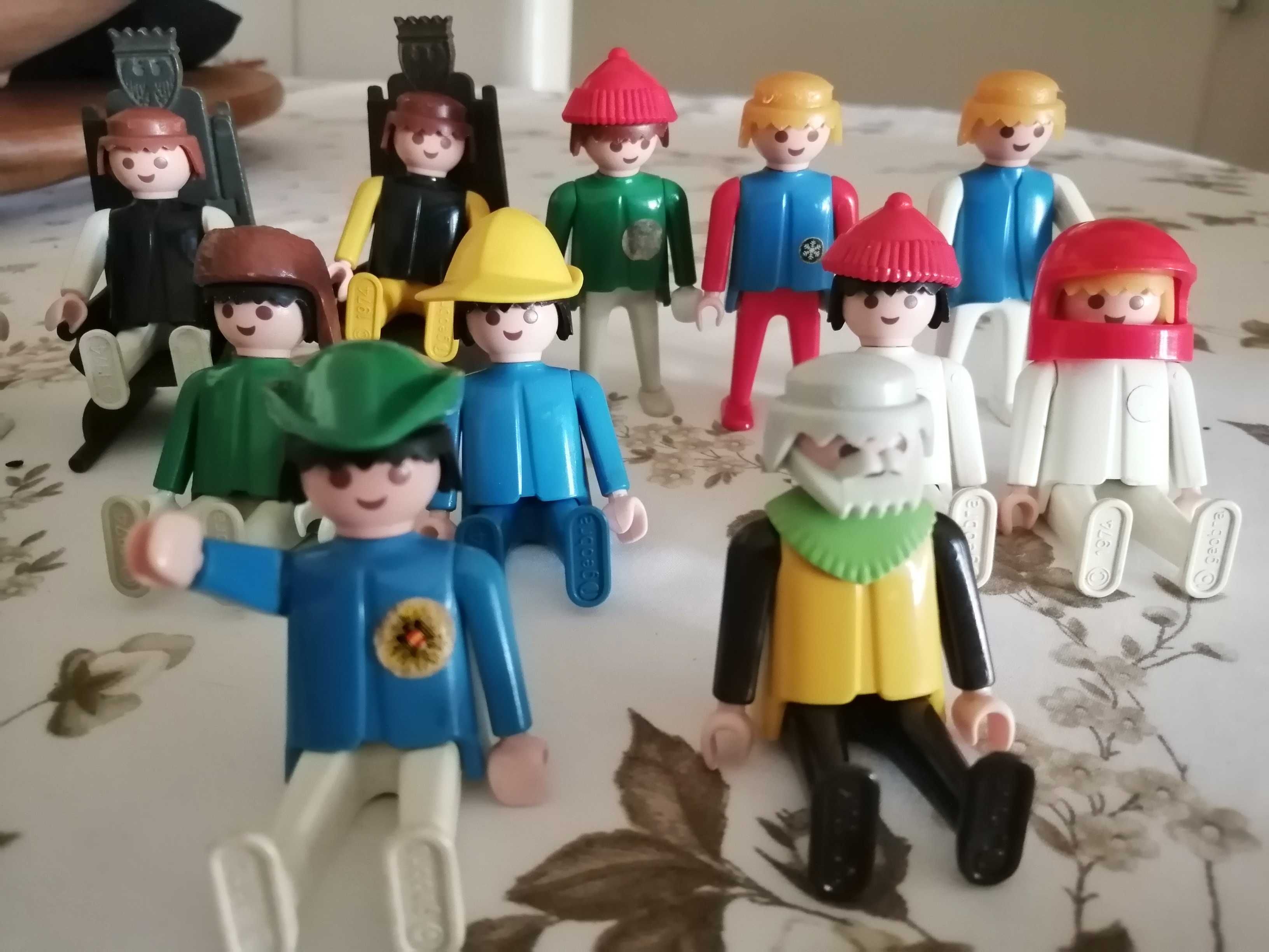 Bonecos da Playmobil dos anos 80