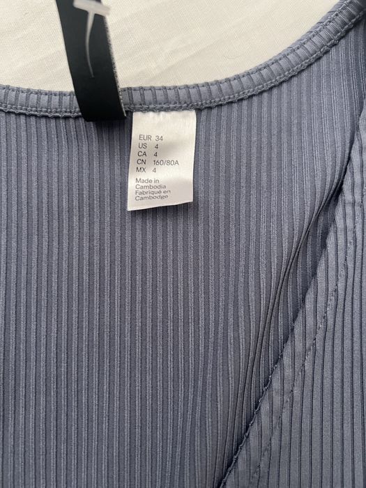 Сукня с декольте синьо сірого кольору