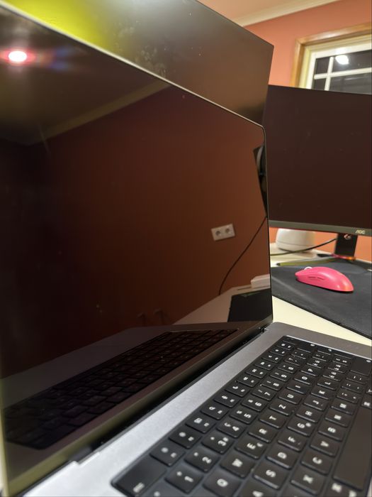 MacBook Pro 16” 2021 — M1 Pro (Excelente funcionamento)